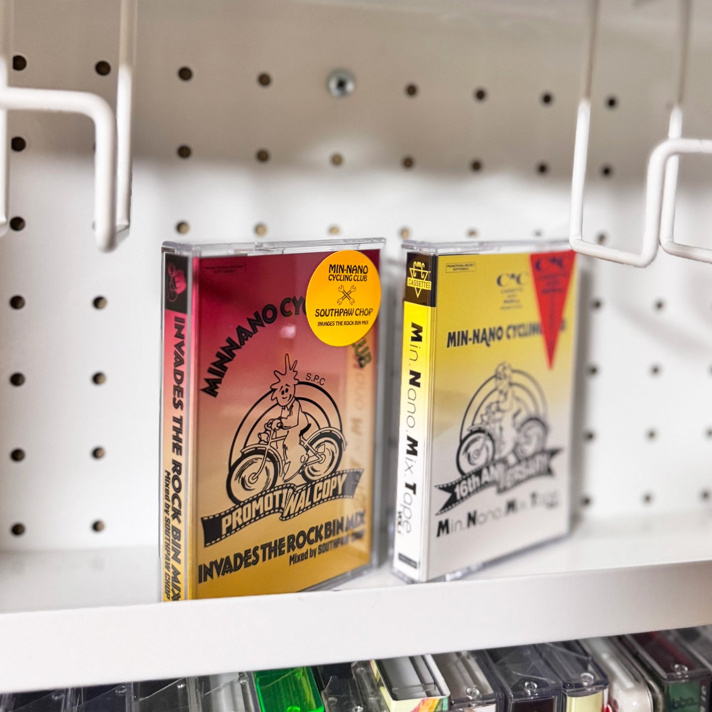 Invades the Rock Bin Mix (CASSETTE TAPE)